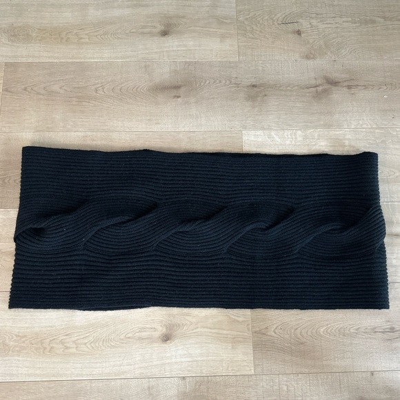 All saints wool scarf, in excellent condition. Never worn - Picture 2 of 5
